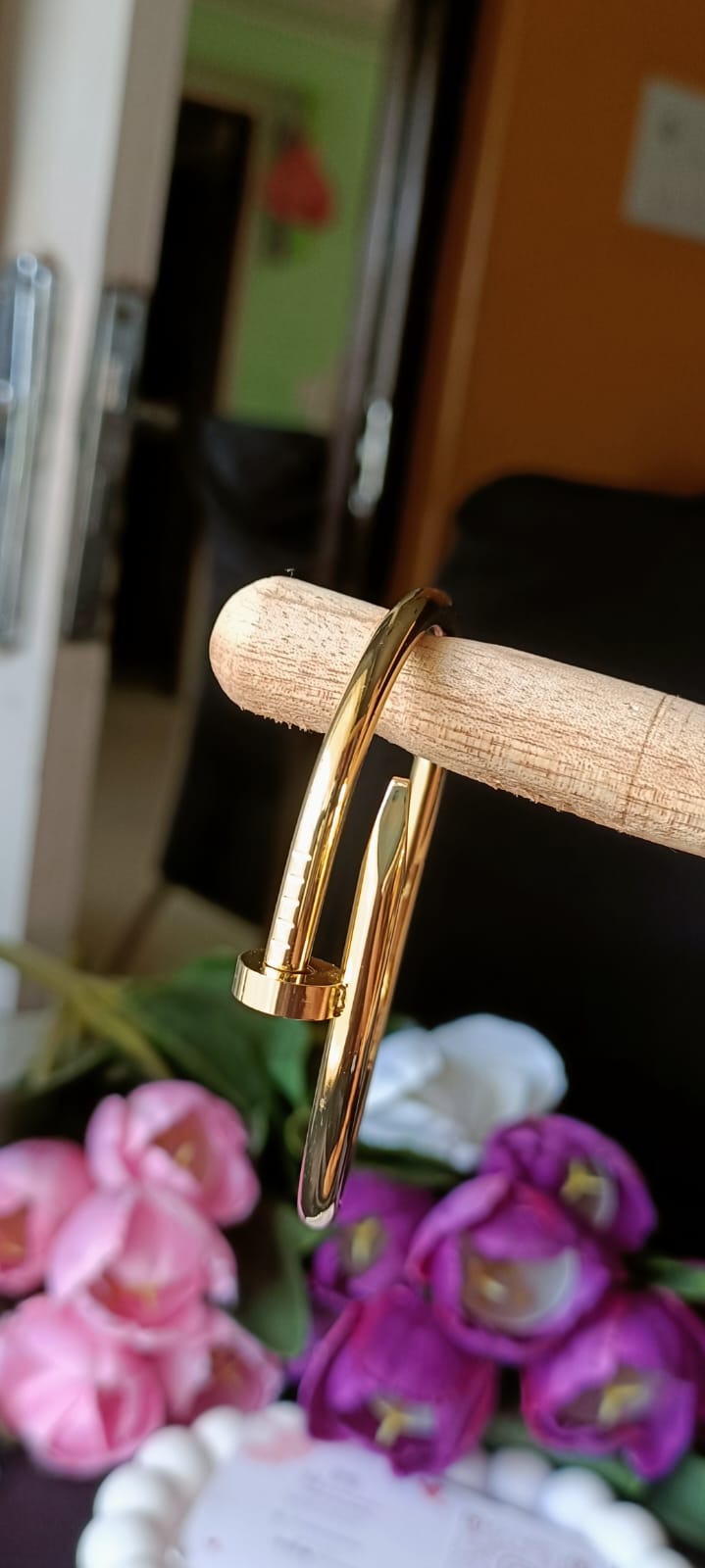 Nail kada