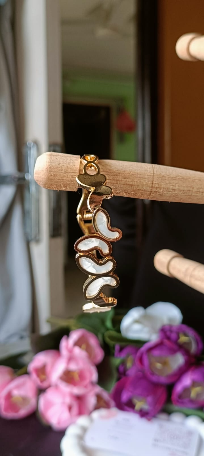 White butterfly magnetic kada