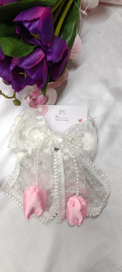 white lace baby pink tulip bow