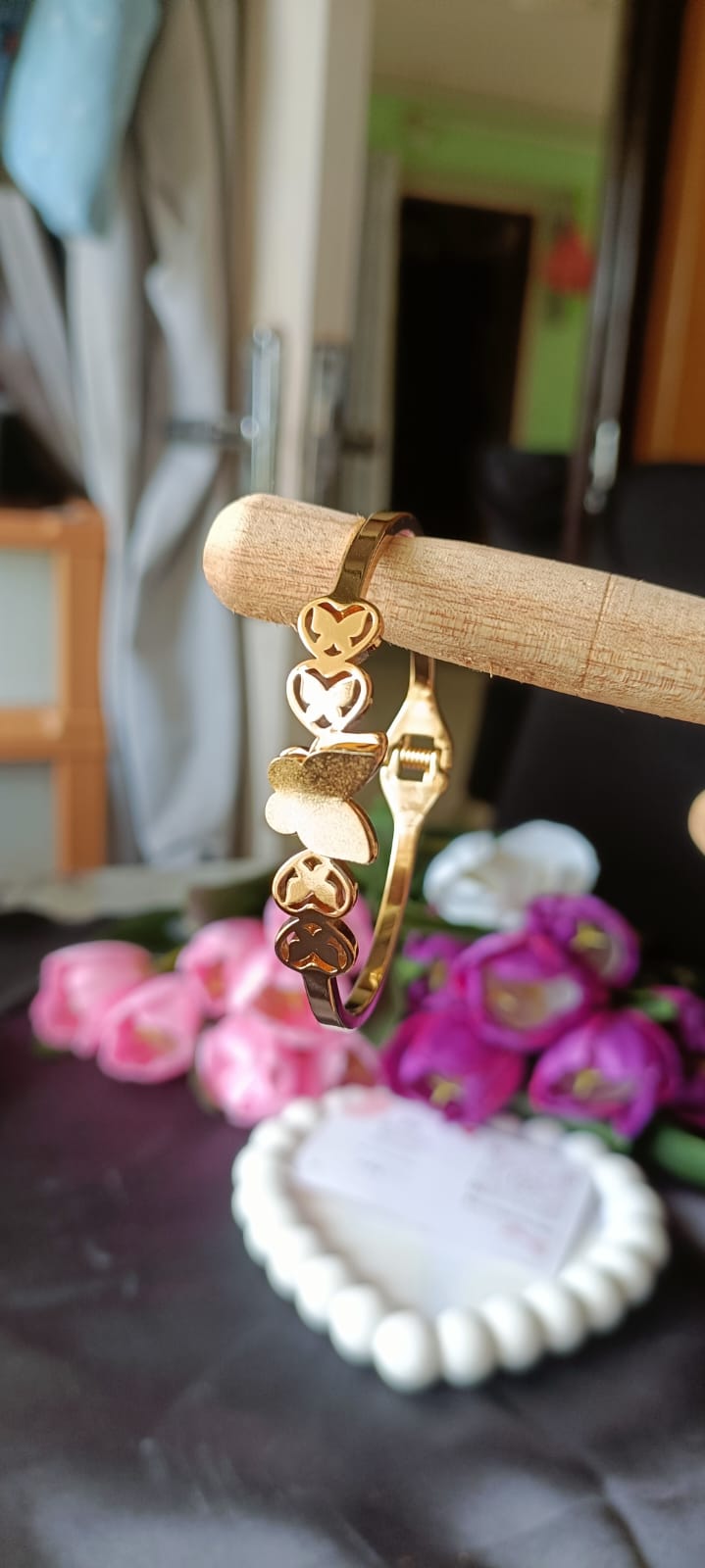Gold butterfly kada