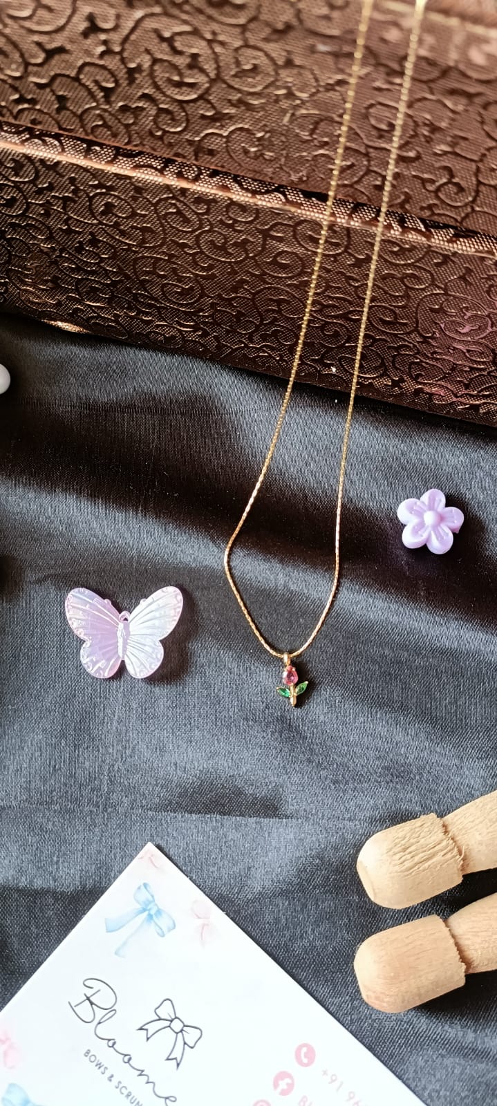 Rani pink tulip neck chain