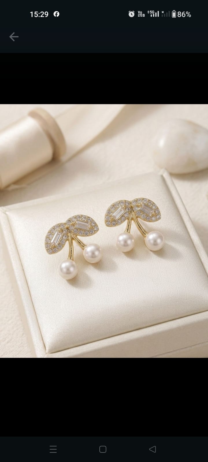 Swarovski crystal with pearl