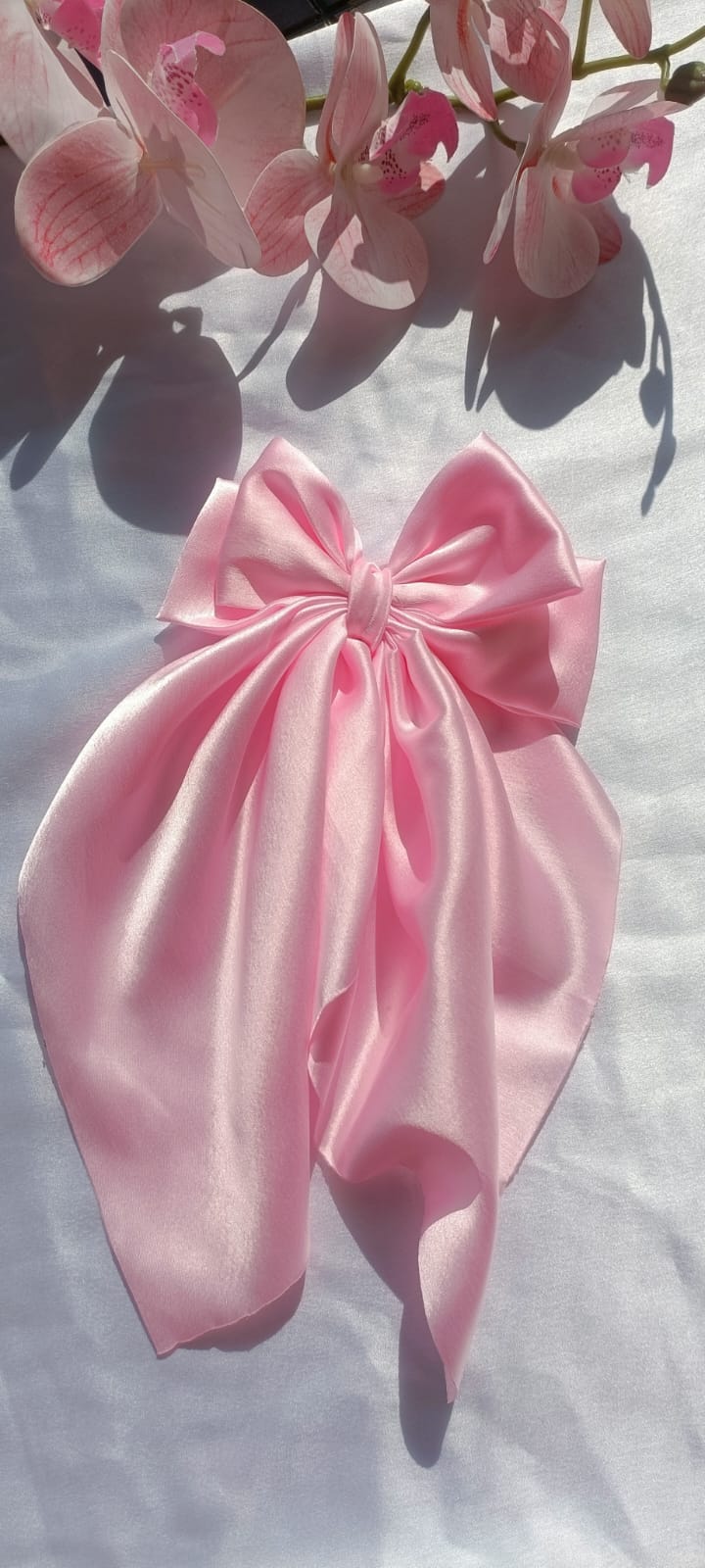 Long scarf satin bows